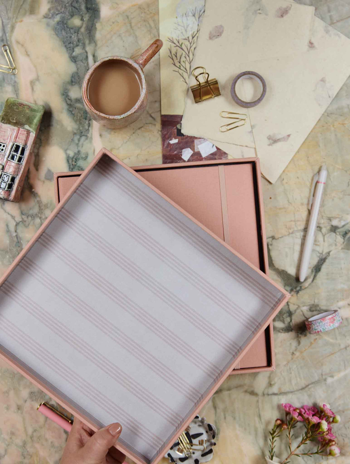 2026 Linen Calendar Rose + Write The Day Planner Shell