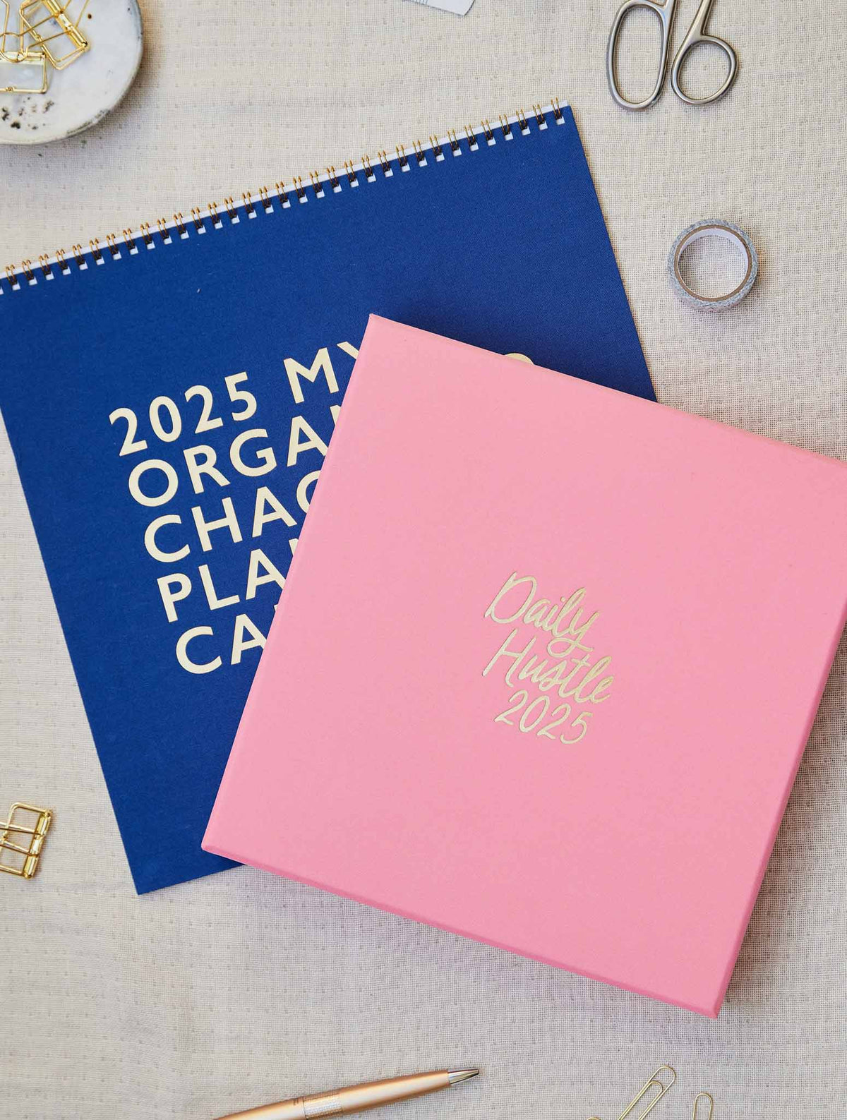 2025 Linen Calendar + Daily Hustle Planner Bundle + FREE GIFT!