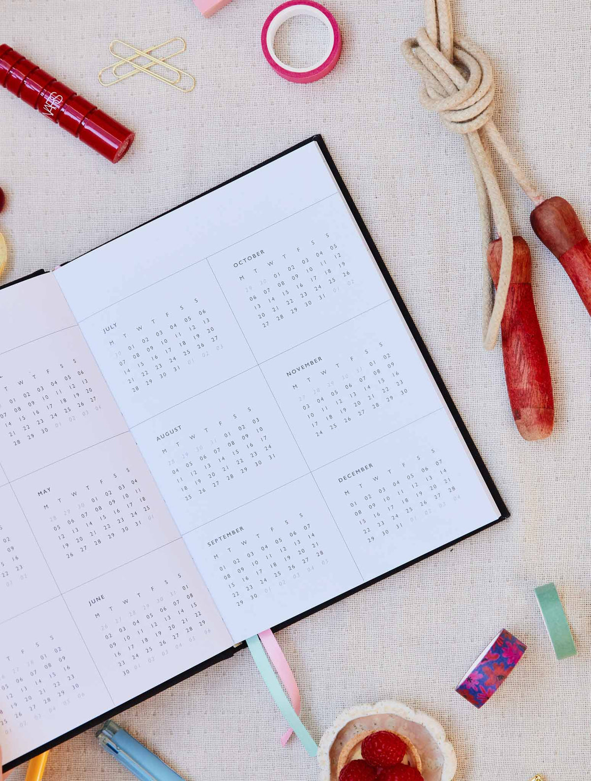 2025 Linen Calendar + Weekly Planner In My Lane Bundle + FREE GIFT!