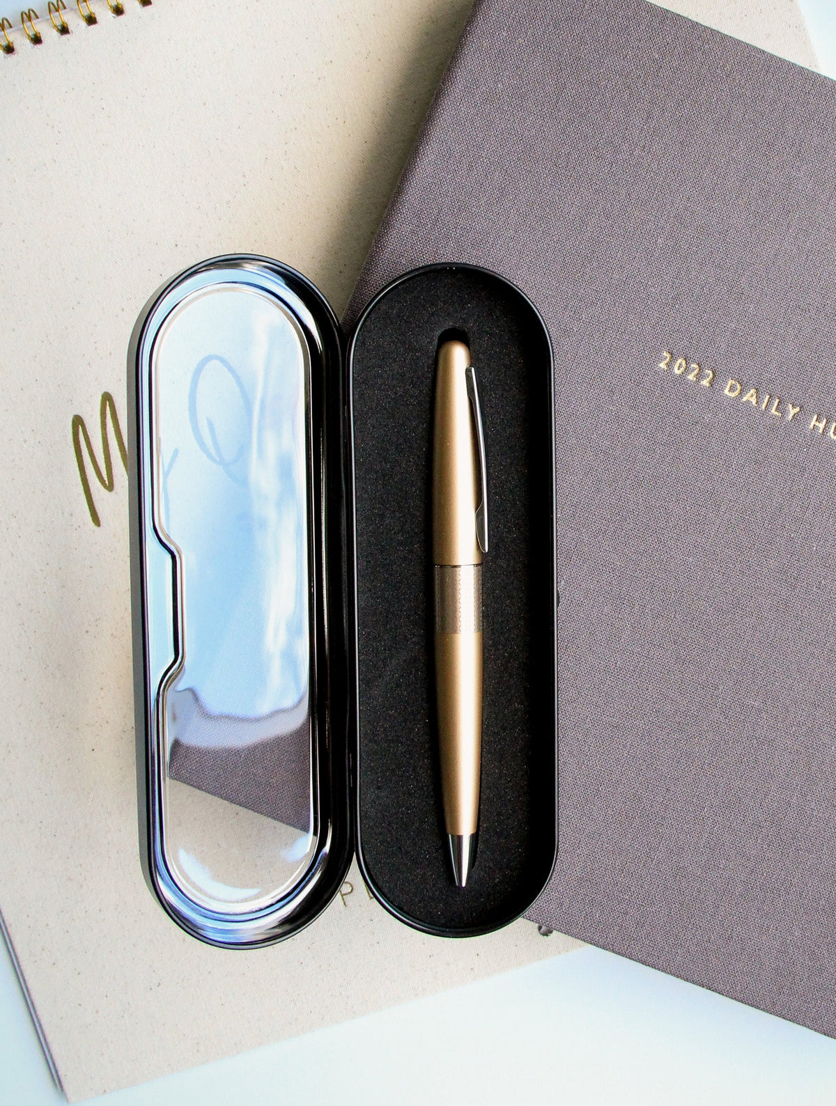 Pilot MR1. Gold